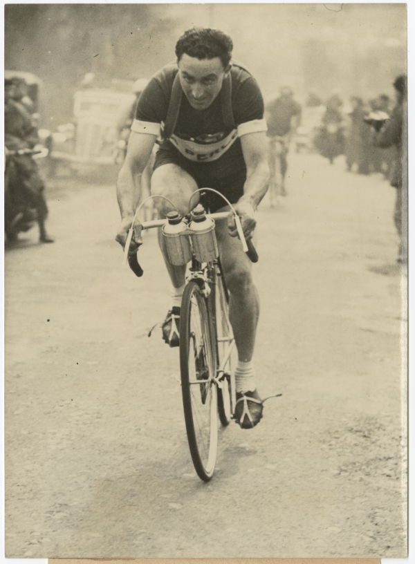 Émile Idée Cycling Photograph